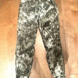 Lululemon joggers